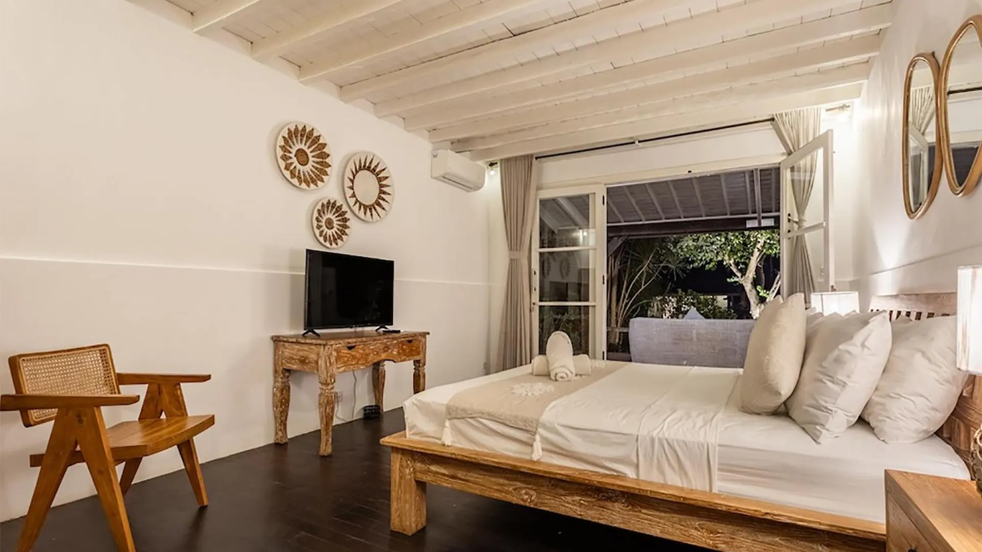 4 Bedroom Villa - Kerobokan Seminyak